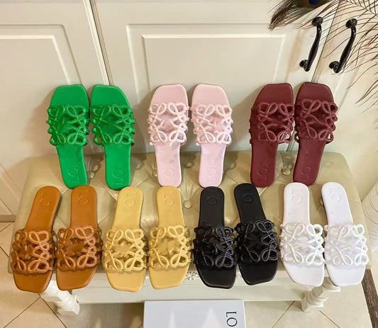 Flat Flip-Flops Sandals