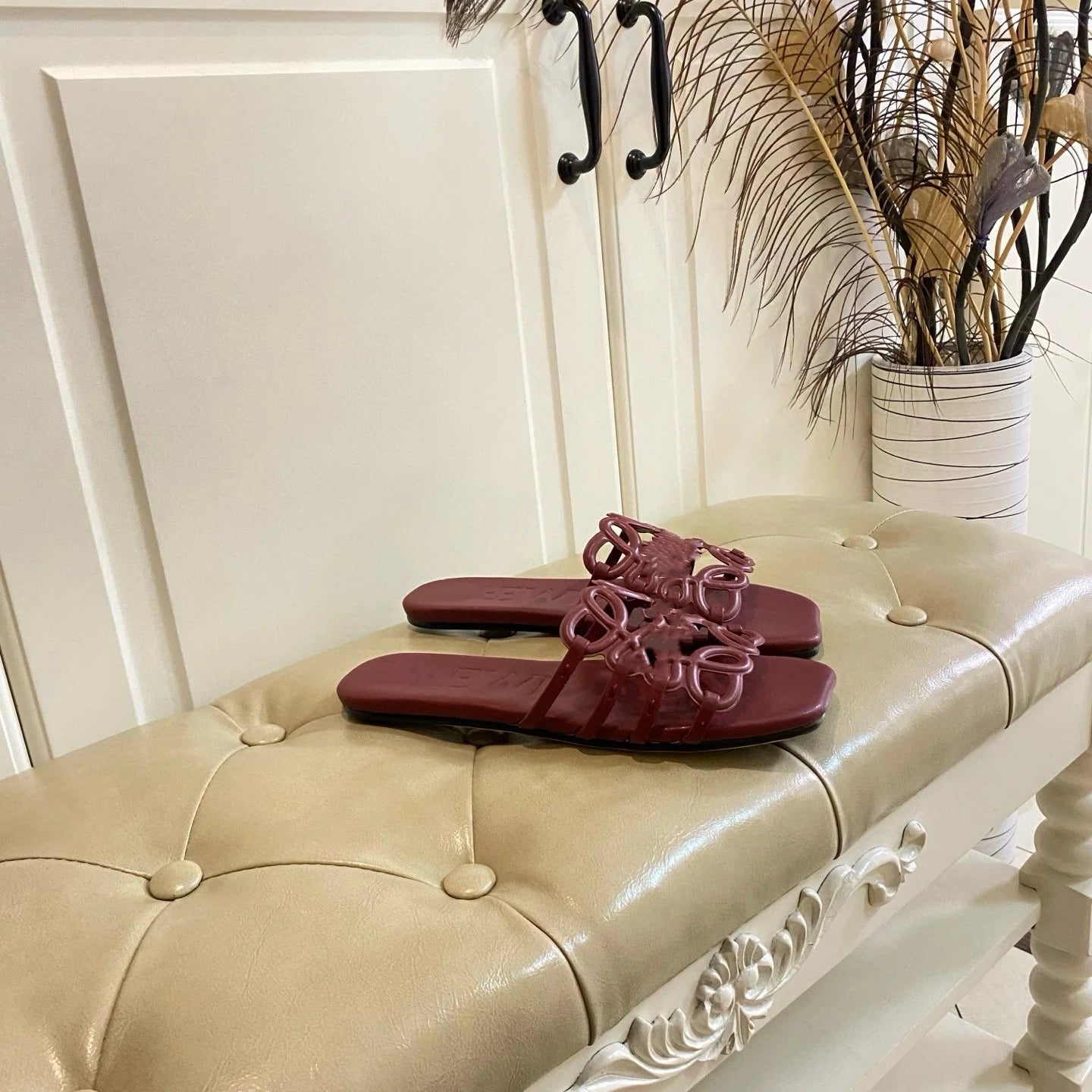 Flat Flip-Flops Sandals