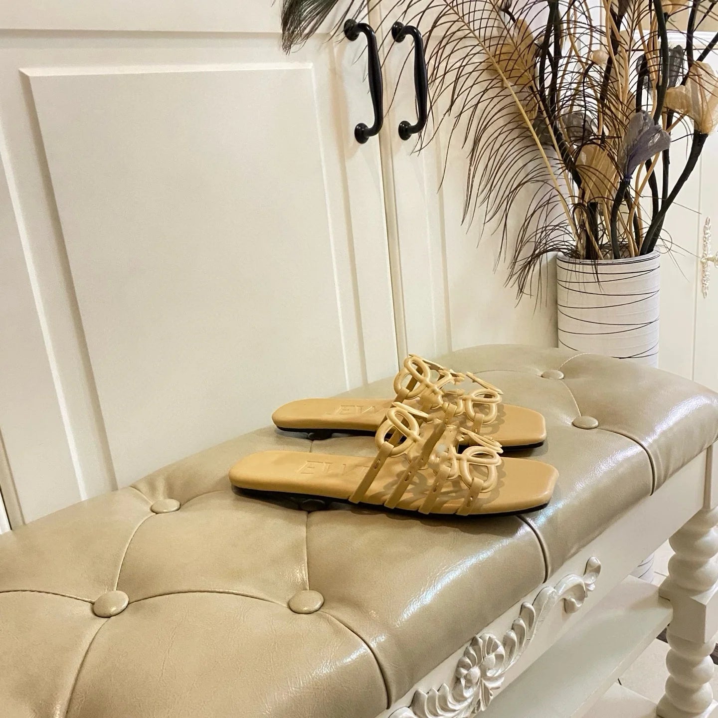 Flat Flip-Flops Sandals