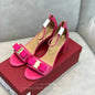 Summer leather sandals with thick heels